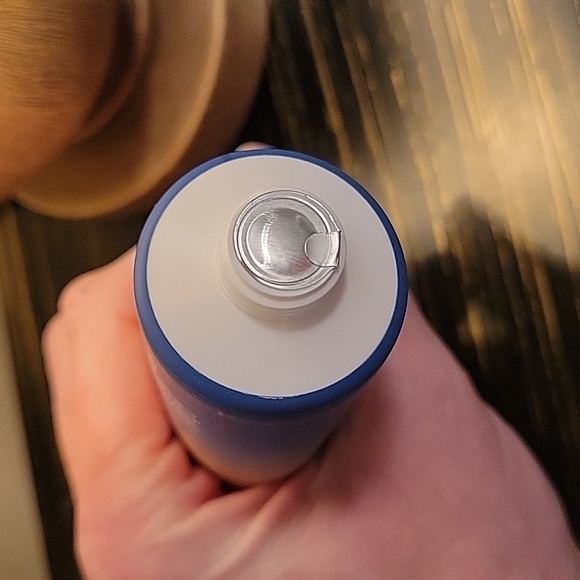 Body Surf New in Box SPF 40 Body Sunscreen - Picture 3 of 3